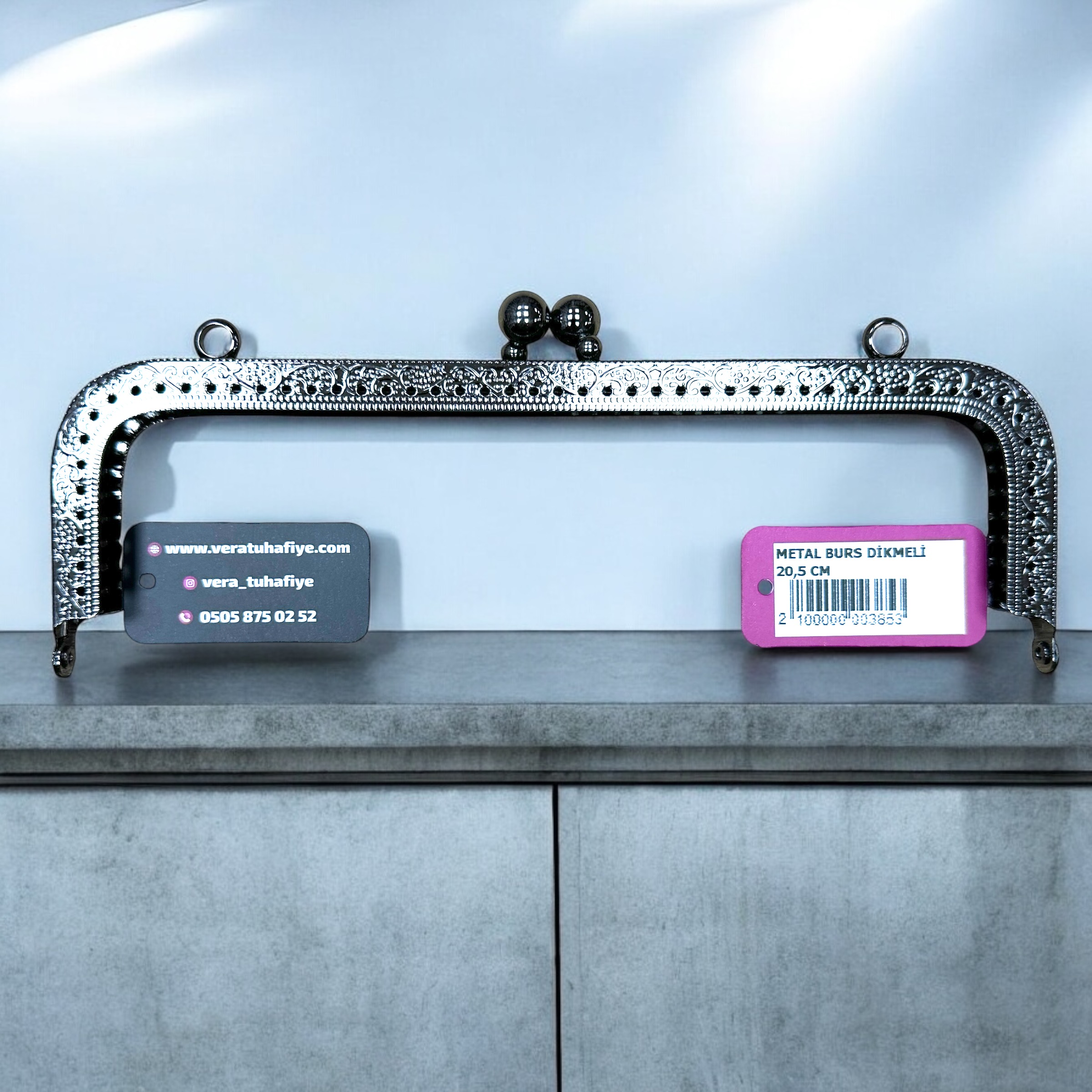 20.5 CM DİKMELİ BURS GÜMÜŞ